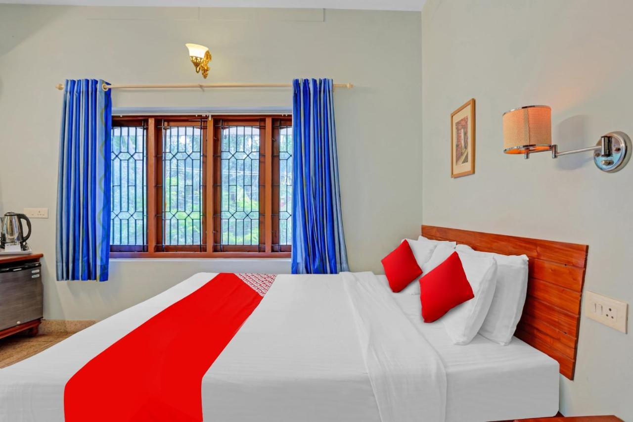 Flagship Hotel Adara Residency Thiruvananthapuram ภายนอก รูปภาพ