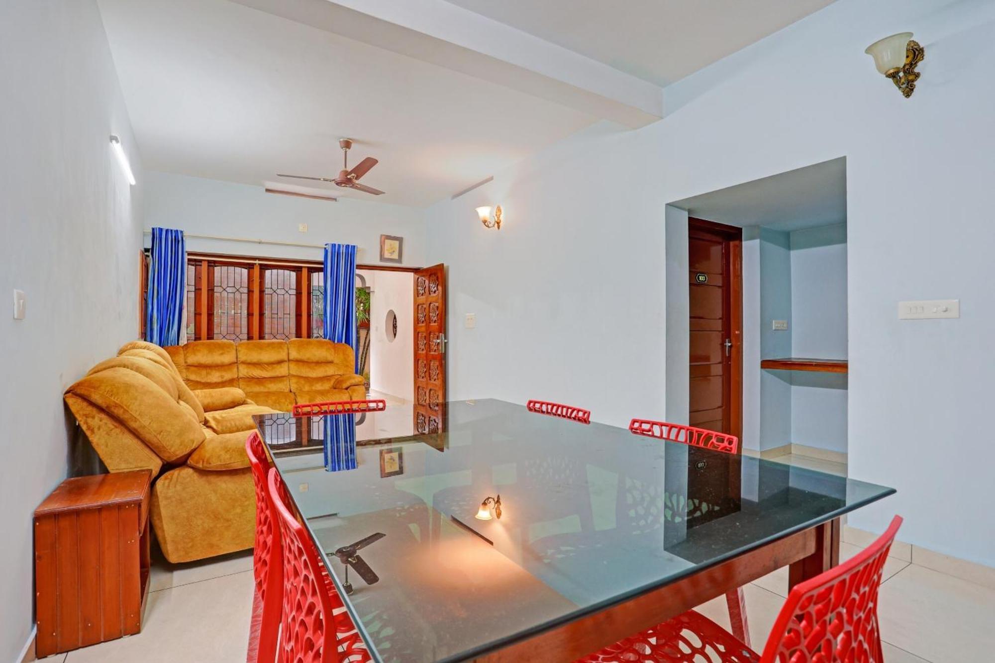 Flagship Hotel Adara Residency Thiruvananthapuram ภายนอก รูปภาพ
