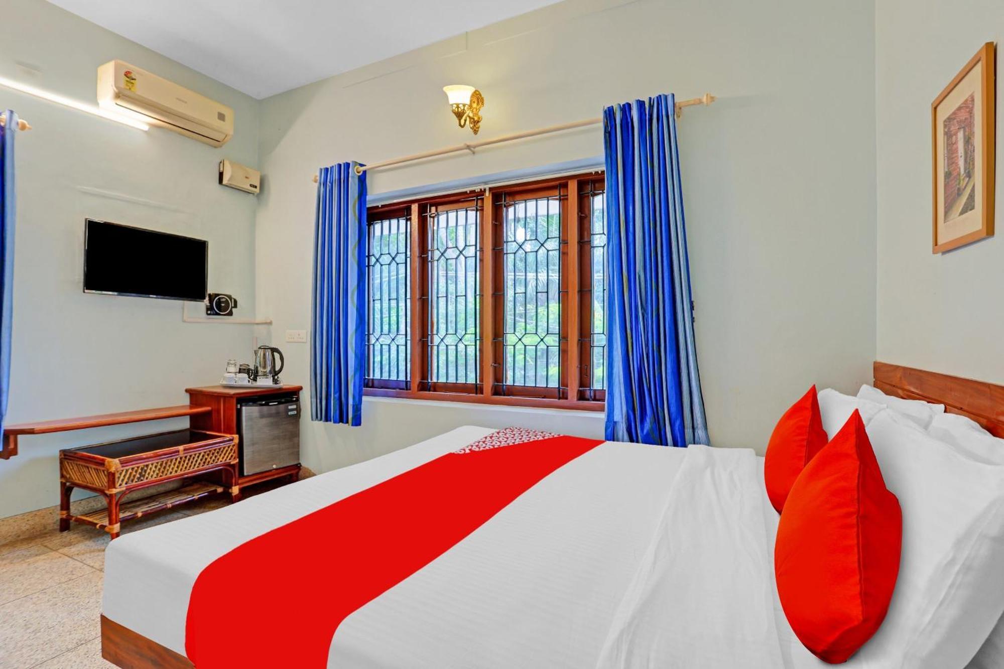 Flagship Hotel Adara Residency Thiruvananthapuram ภายนอก รูปภาพ